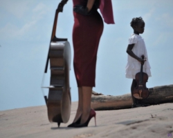 photoshoot with Debbie at Lake Kariba